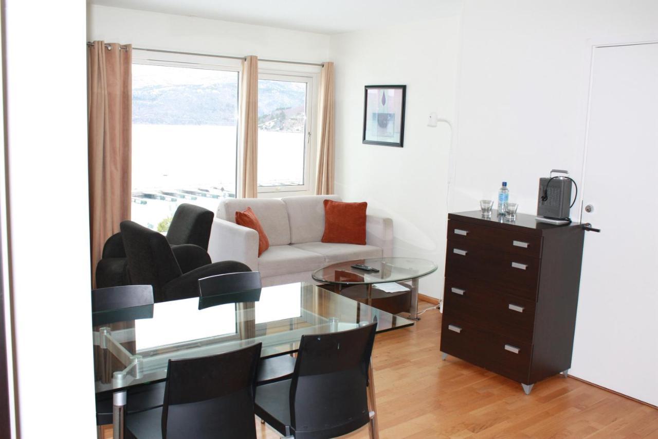 Smaken Av Ryfylke Event As Overnatting, Bygningen Drives Ikke Som Hotell Hjelmeland Exteriör bild
