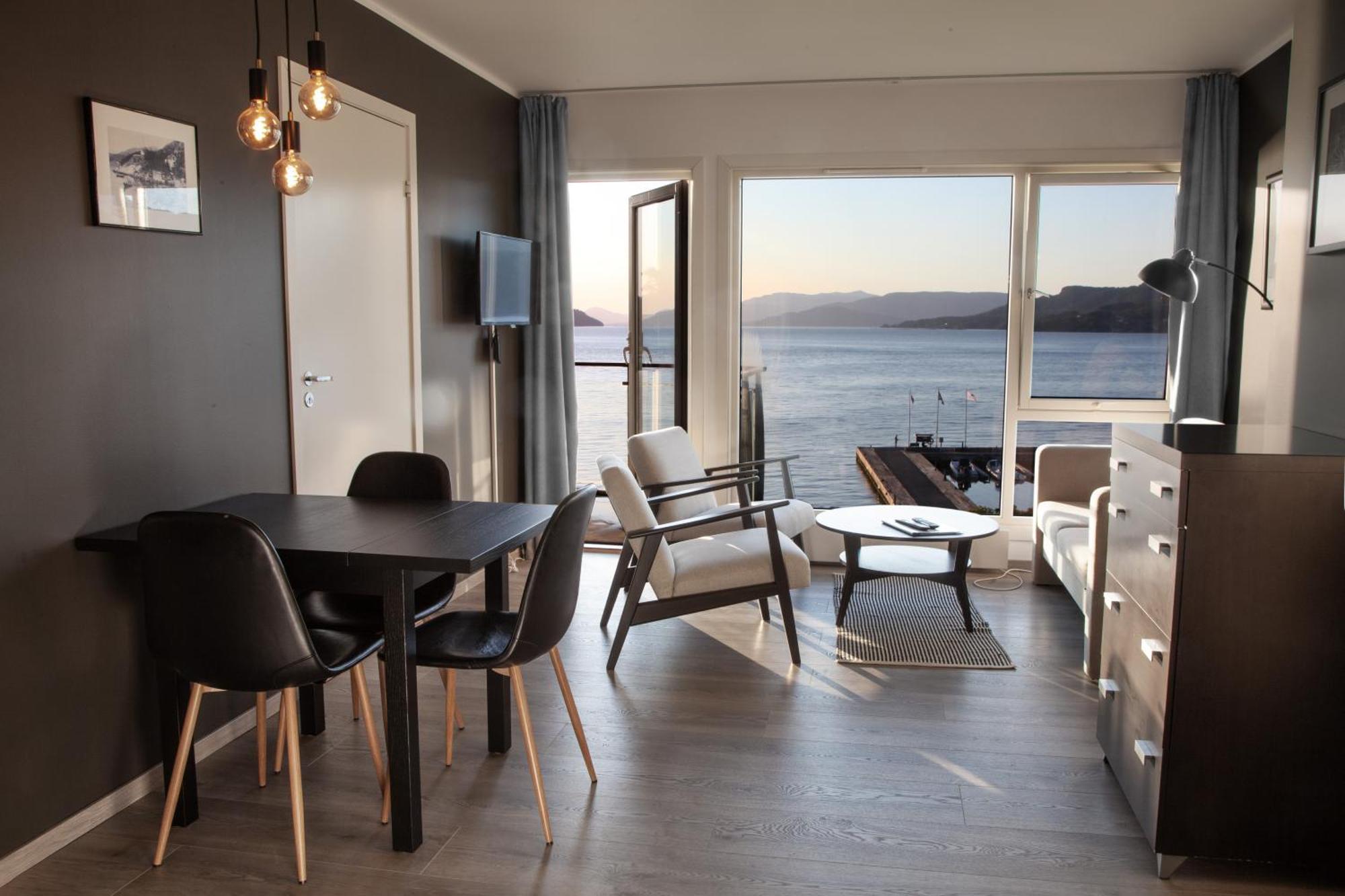 Smaken Av Ryfylke Event As Overnatting, Bygningen Drives Ikke Som Hotell Hjelmeland Exteriör bild